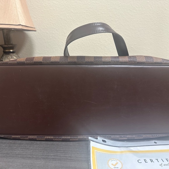 Authentic Louis Vuitton Damier Ebene Chelsea Canvas Handbag - Picture 7 of 12